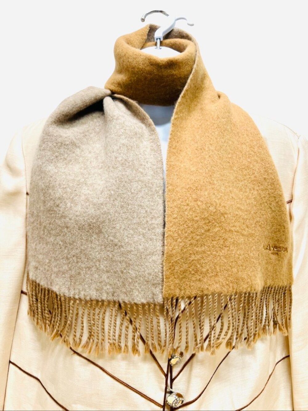 Lancel Paris   Reversible Wool Scaf 58"x10" Sand Beige  light gray Fringe(32 - Picture 9 of 13